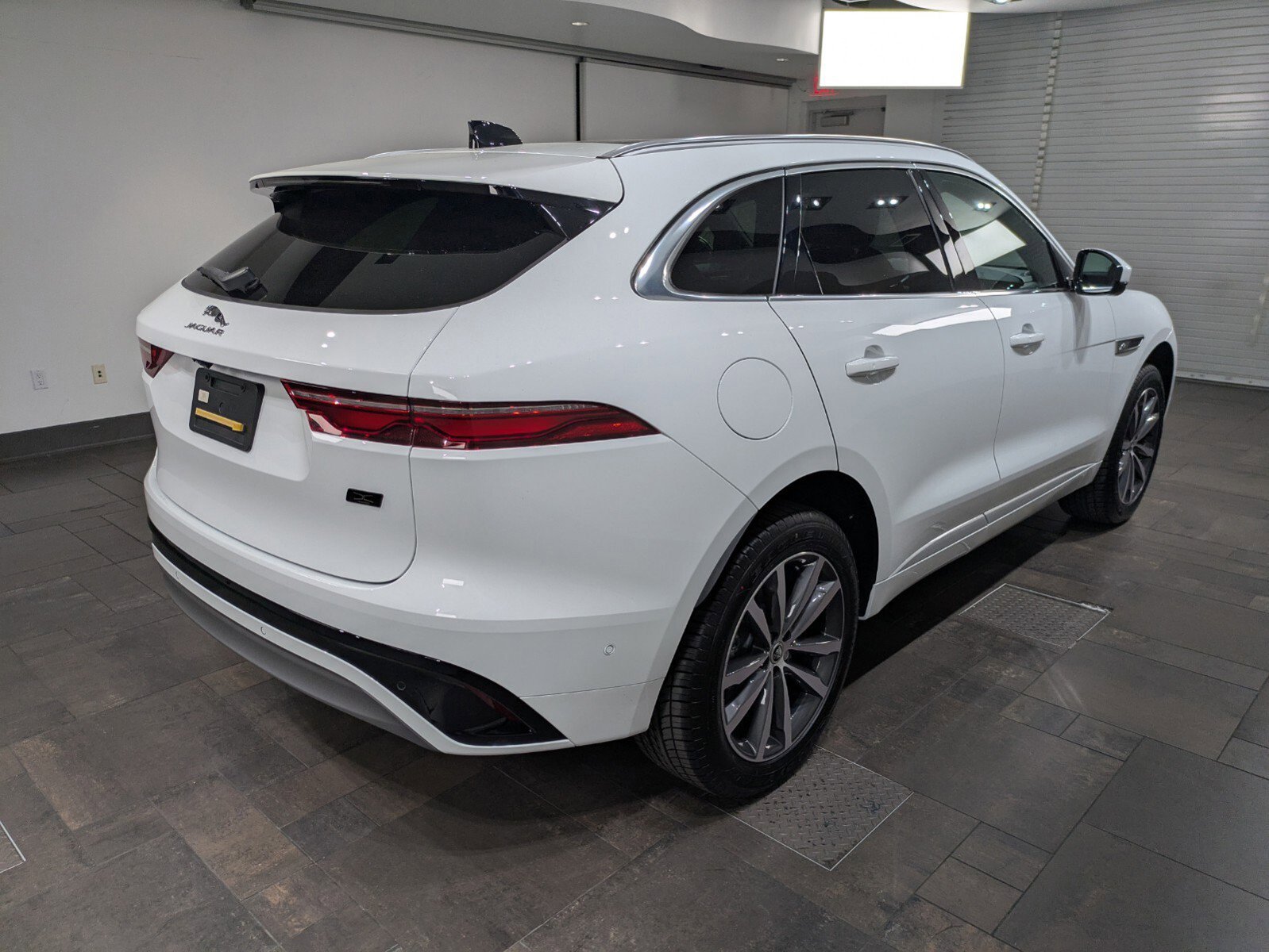 2026 Jaguar F-PACE P250 R-Dynamic S photo 27