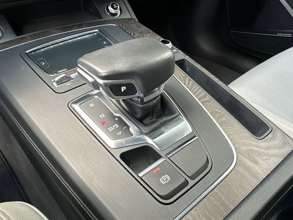 2018 Audi Q5 2.0T Premium Plus photo 20