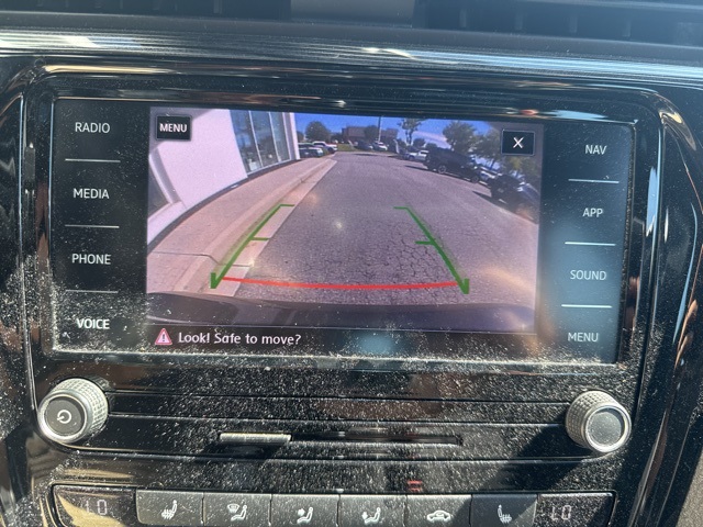 2021 Volkswagen Passat 2.0T R-Line photo 9