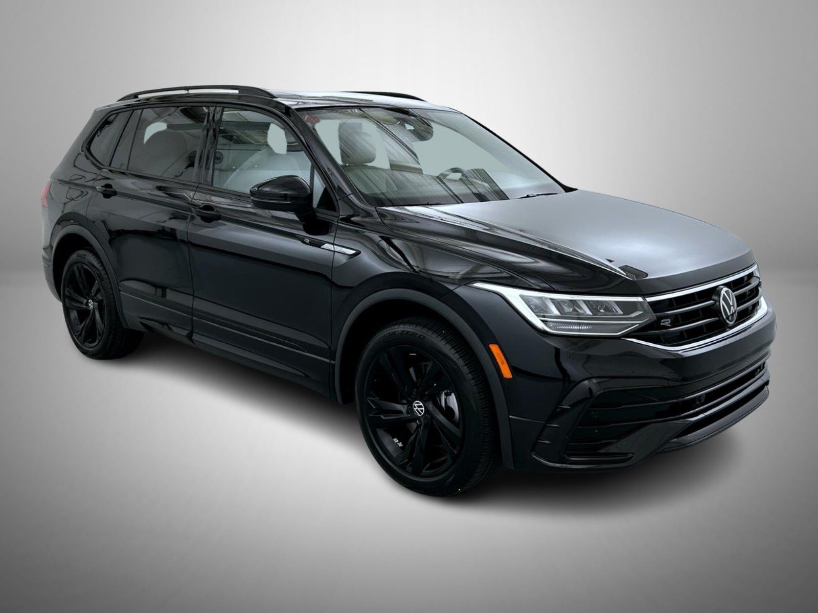 2023 Volkswagen Tiguan SE R-Line Black photo 2