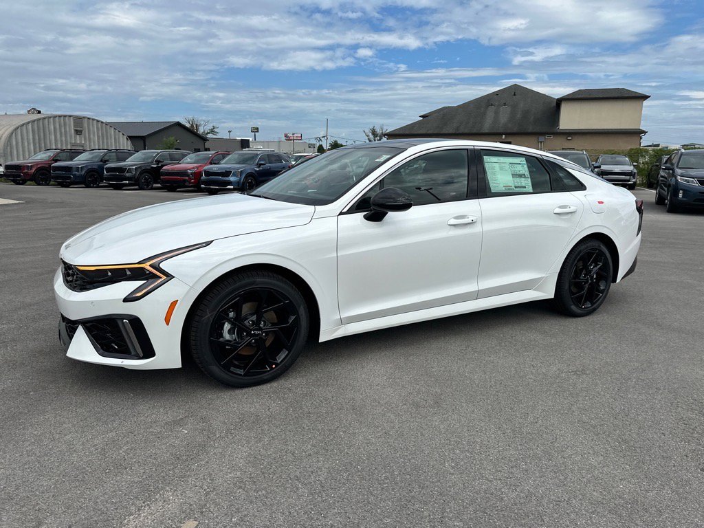 2026 Kia K5 GT-Line photo 2