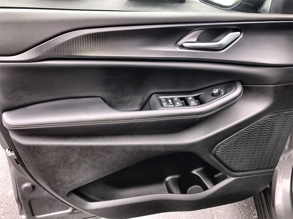 2023 Jeep Grand Cherokee Altitude photo 13