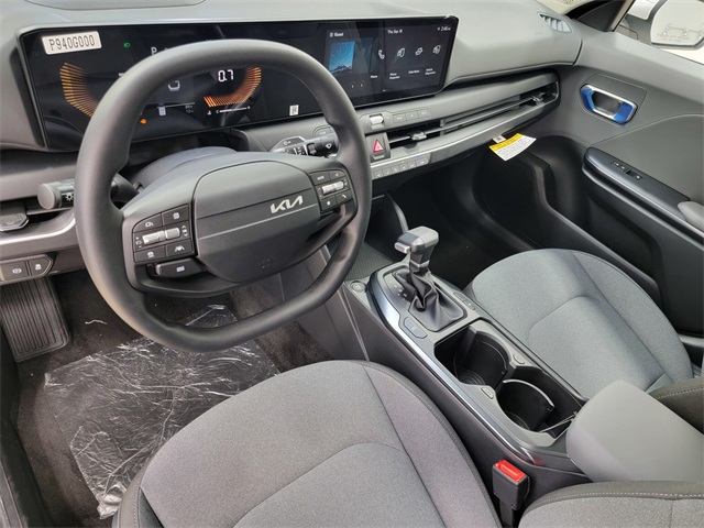 2025 Kia K4 LXS photo 12