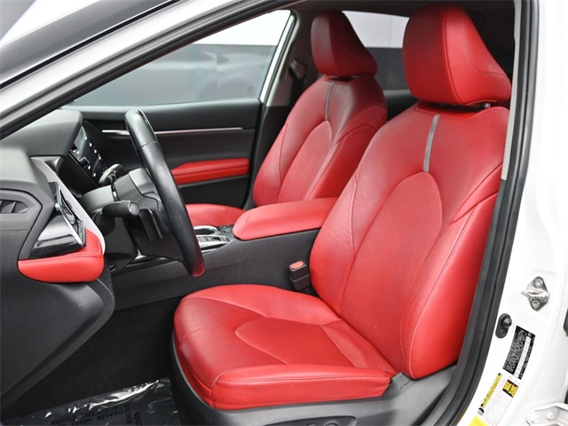 2020 Toyota Camry XSE photo 5