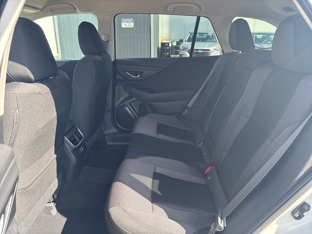 2025 Subaru Outback Premium photo 12
