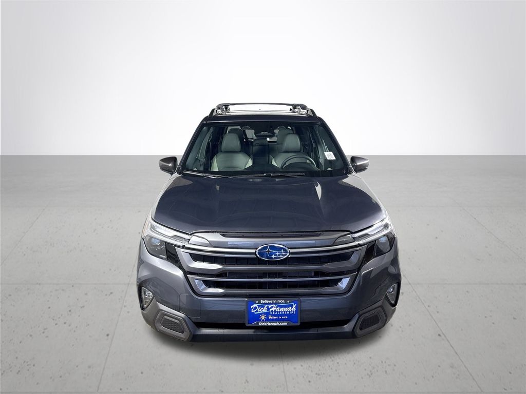 2025 Subaru Forester Limited photo 3