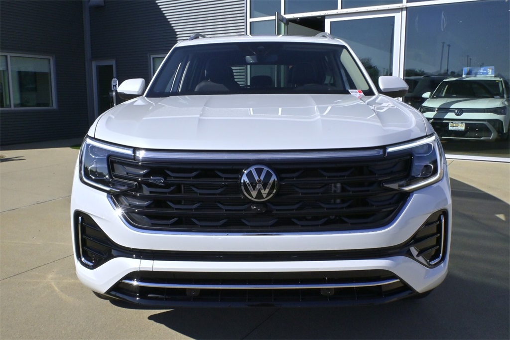 2026 Volkswagen Atlas SEL Premium R-Line photo 9