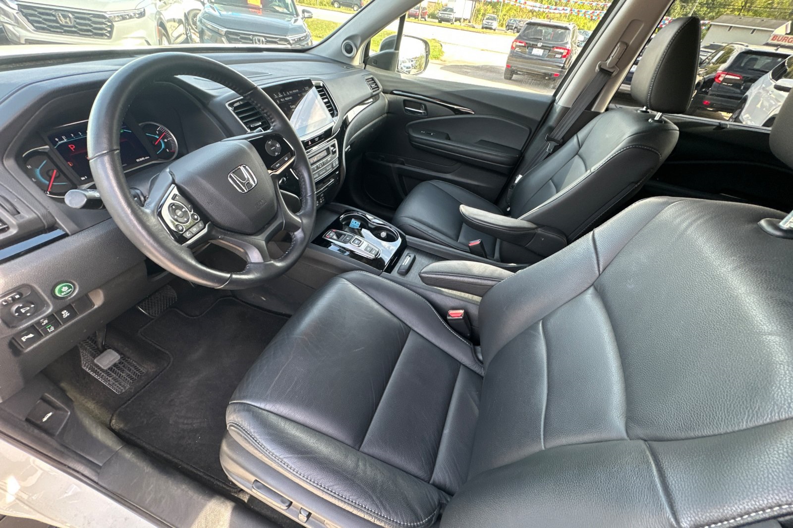 2022 Honda Pilot Touring photo 10