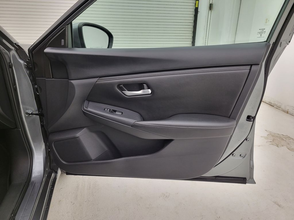 2024 Nissan Sentra SV photo 29