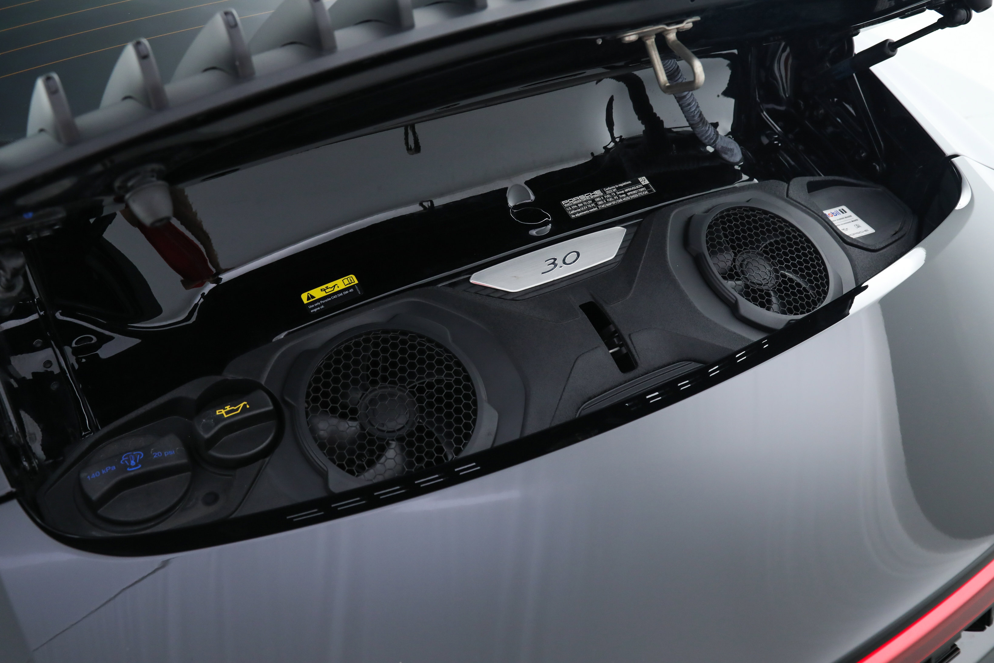 2022 Porsche 911 4 photo 31