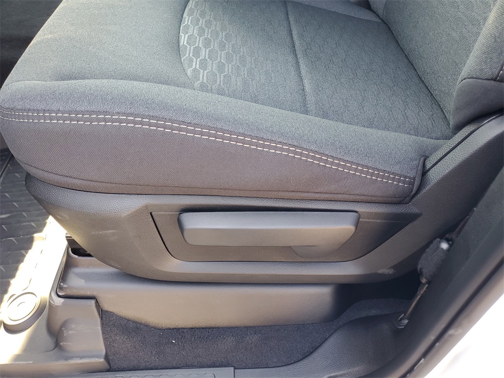 2026 Ram 2500 Tradesman photo 9