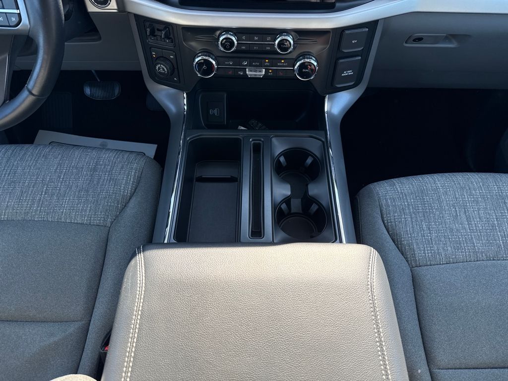 2022 Ford F-150 XLT photo 23