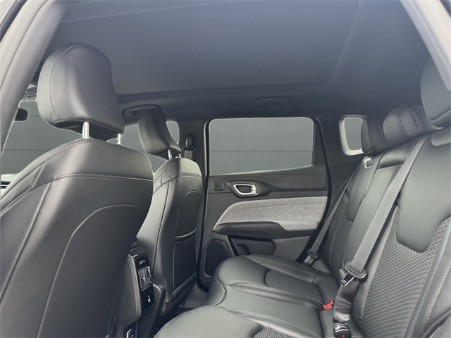 2025 Jeep Compass Latitude photo 11