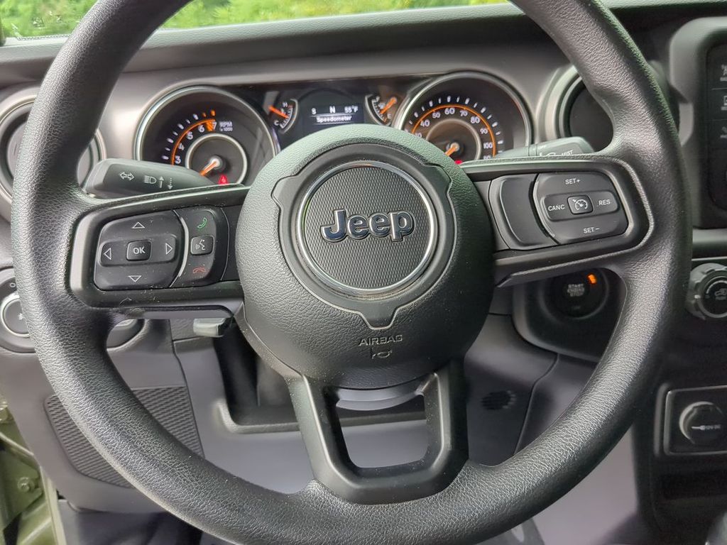 2021 Jeep Wrangler Willys Sport photo 14