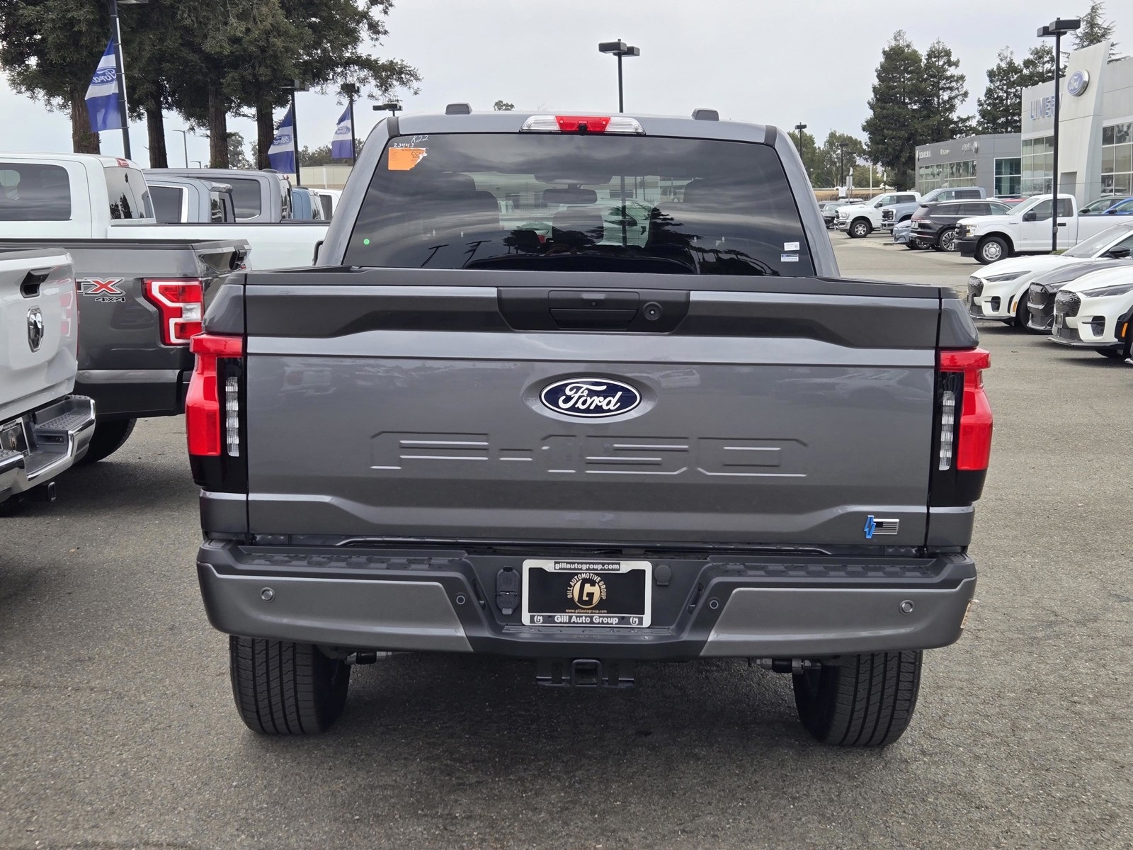 2025 Ford F-150 Lightning photo 3