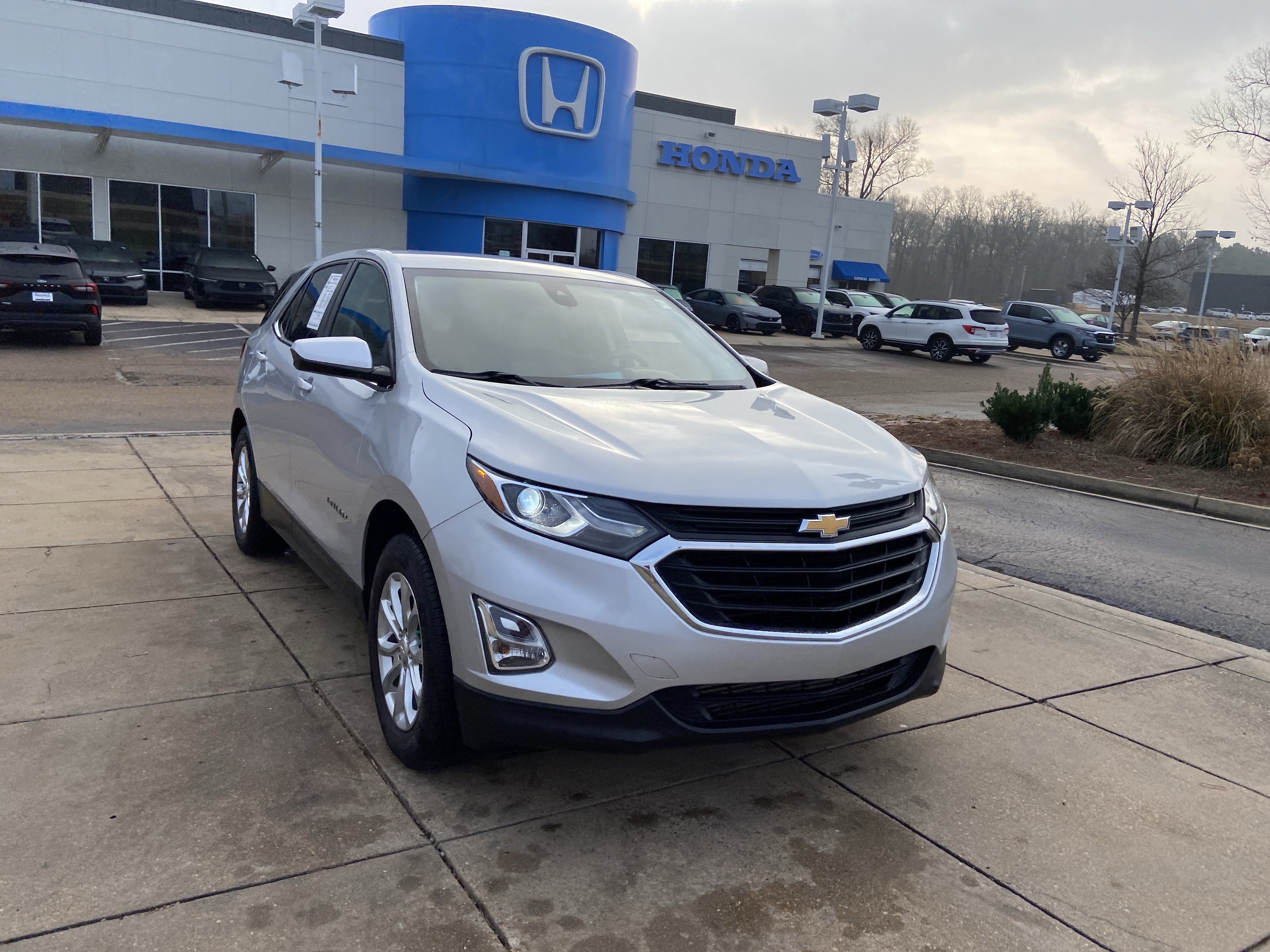 Used 2021 Chevrolet Equinox LT with VIN 2GNAXTEV9M6160078 for sale in Ridgeland, MS