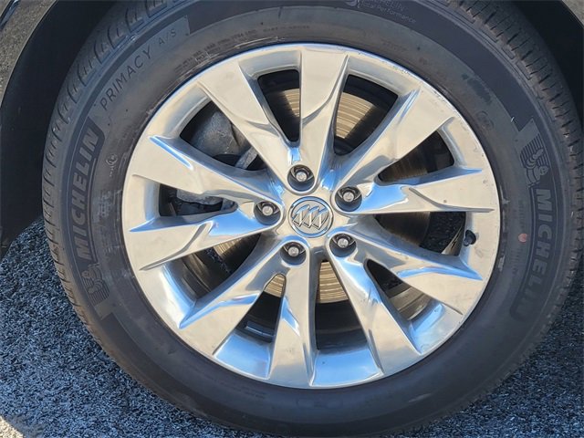 2017 Buick Envision Essence photo 9