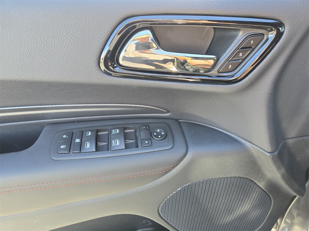 2025 Dodge Durango R/T Plus photo 10