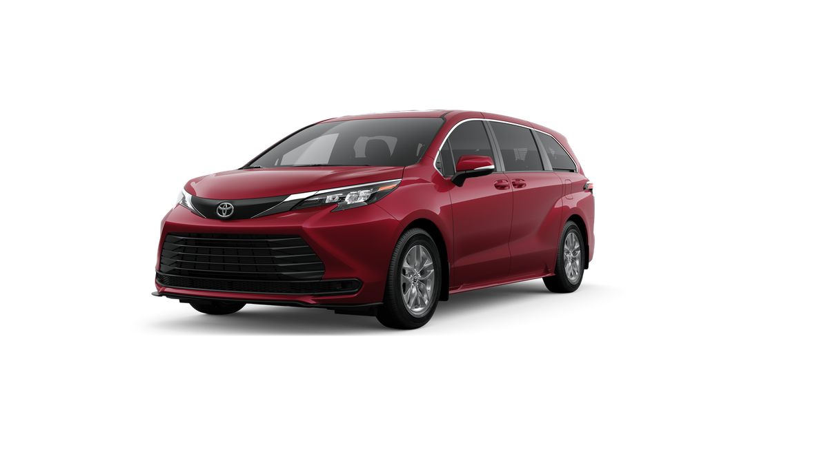 2026 Toyota Sienna LE's photo
