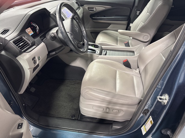 2016 Honda Pilot EX-L photo 12