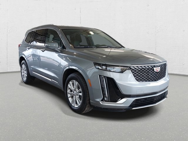 2025 Cadillac XT6 Luxury photo 3