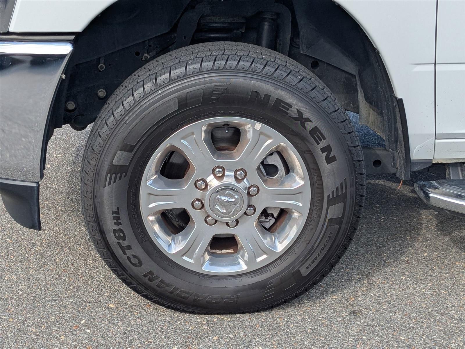 2023 Ram 2500 Big Horn photo 9