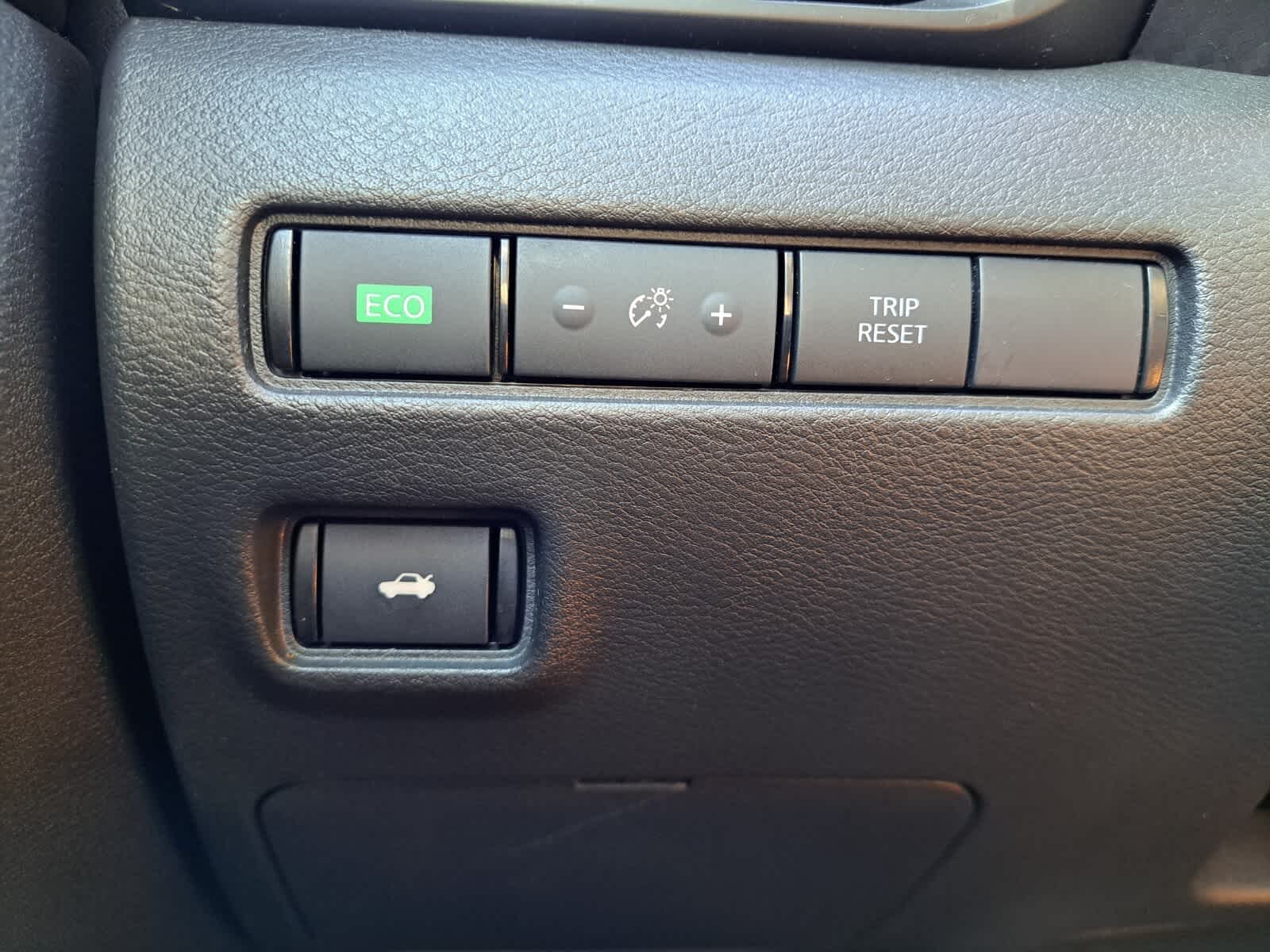 2024 Nissan Sentra S photo 17