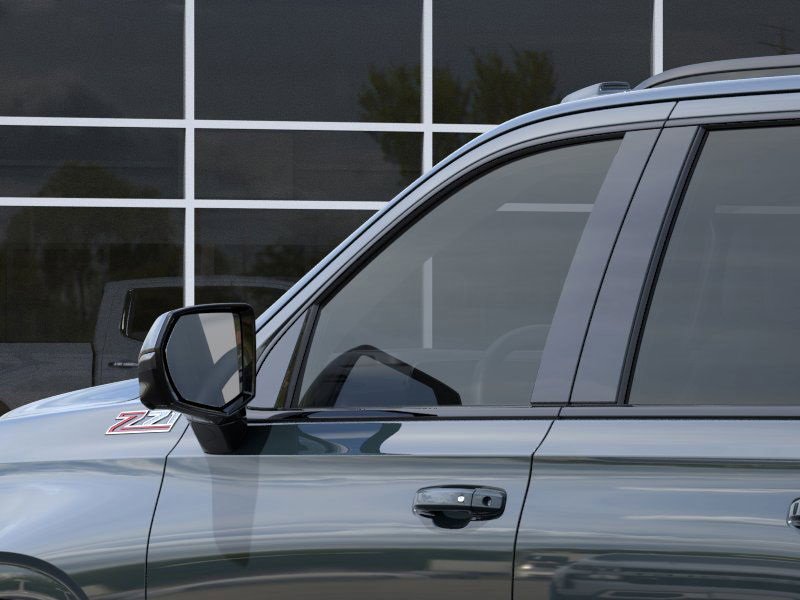 2026 Chevrolet Suburban Z71 photo 12