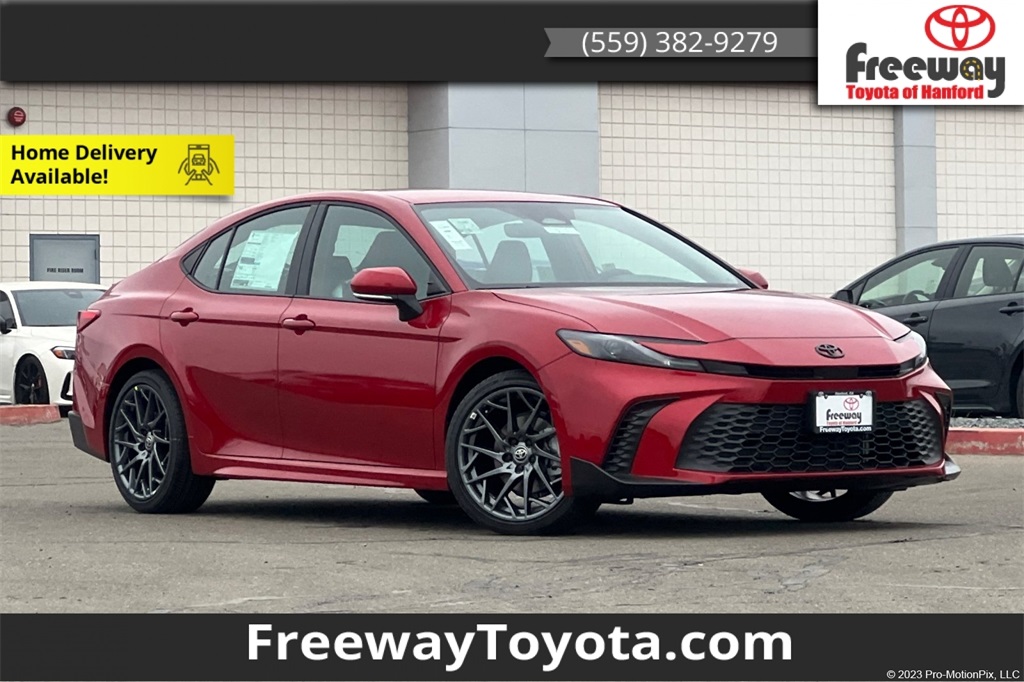 2026 Toyota Camry SE's photo