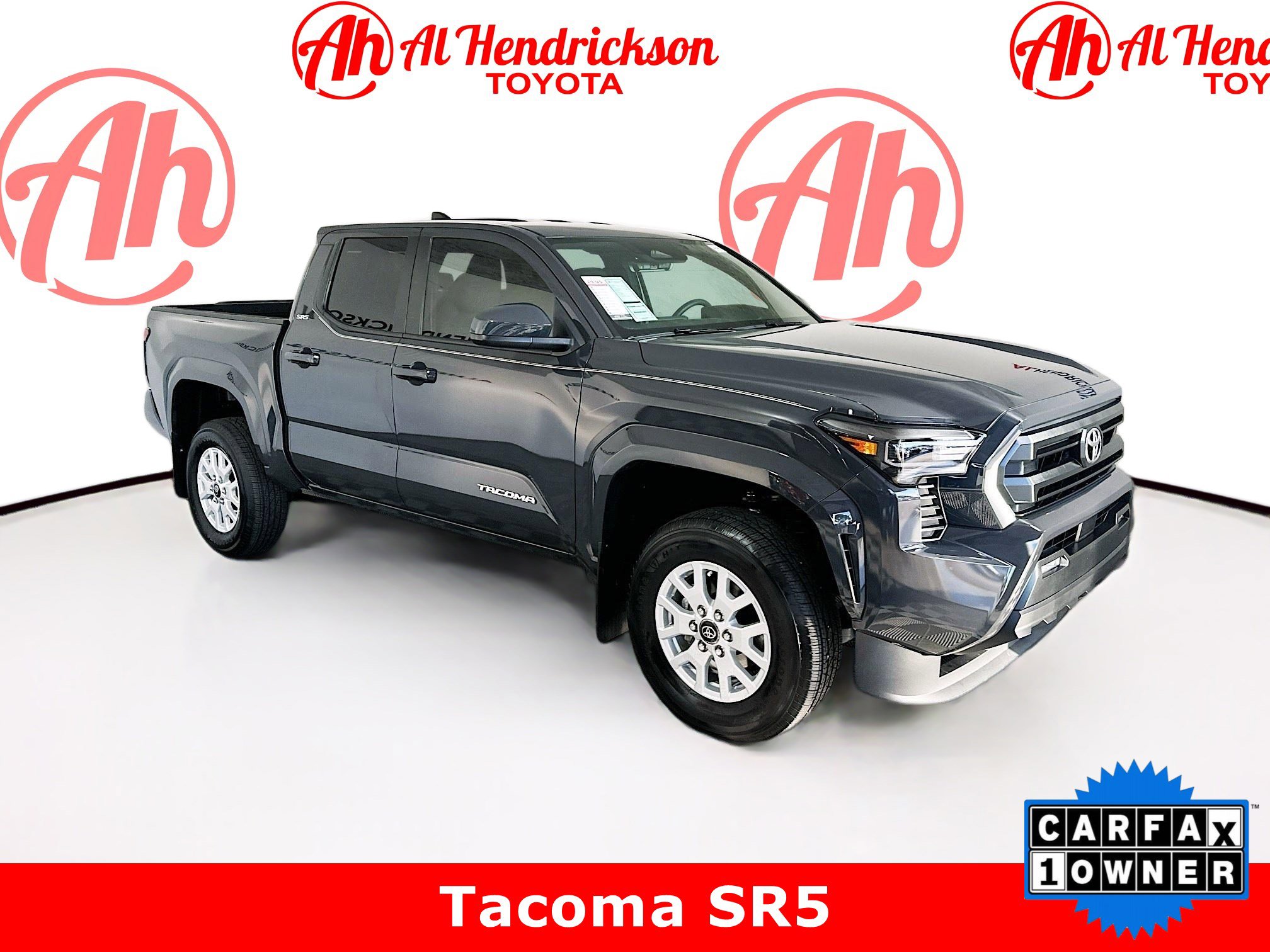 2025 Toyota Tacoma SR5's photo