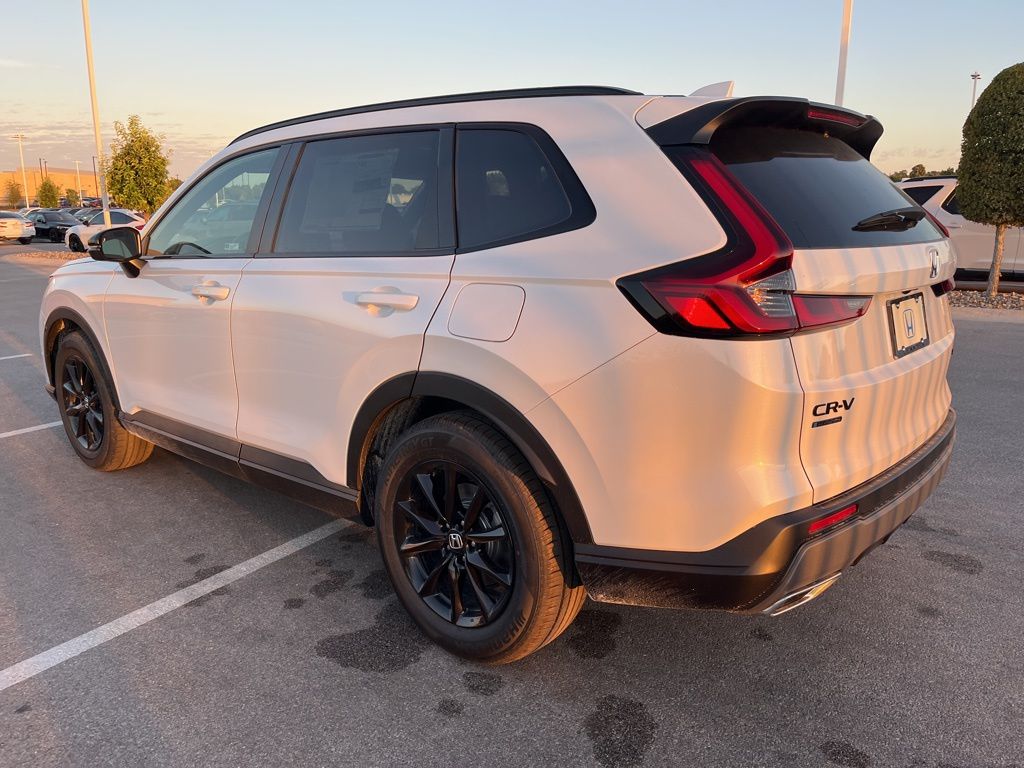 2026 Honda CR-V Hybrid Sport photo 4
