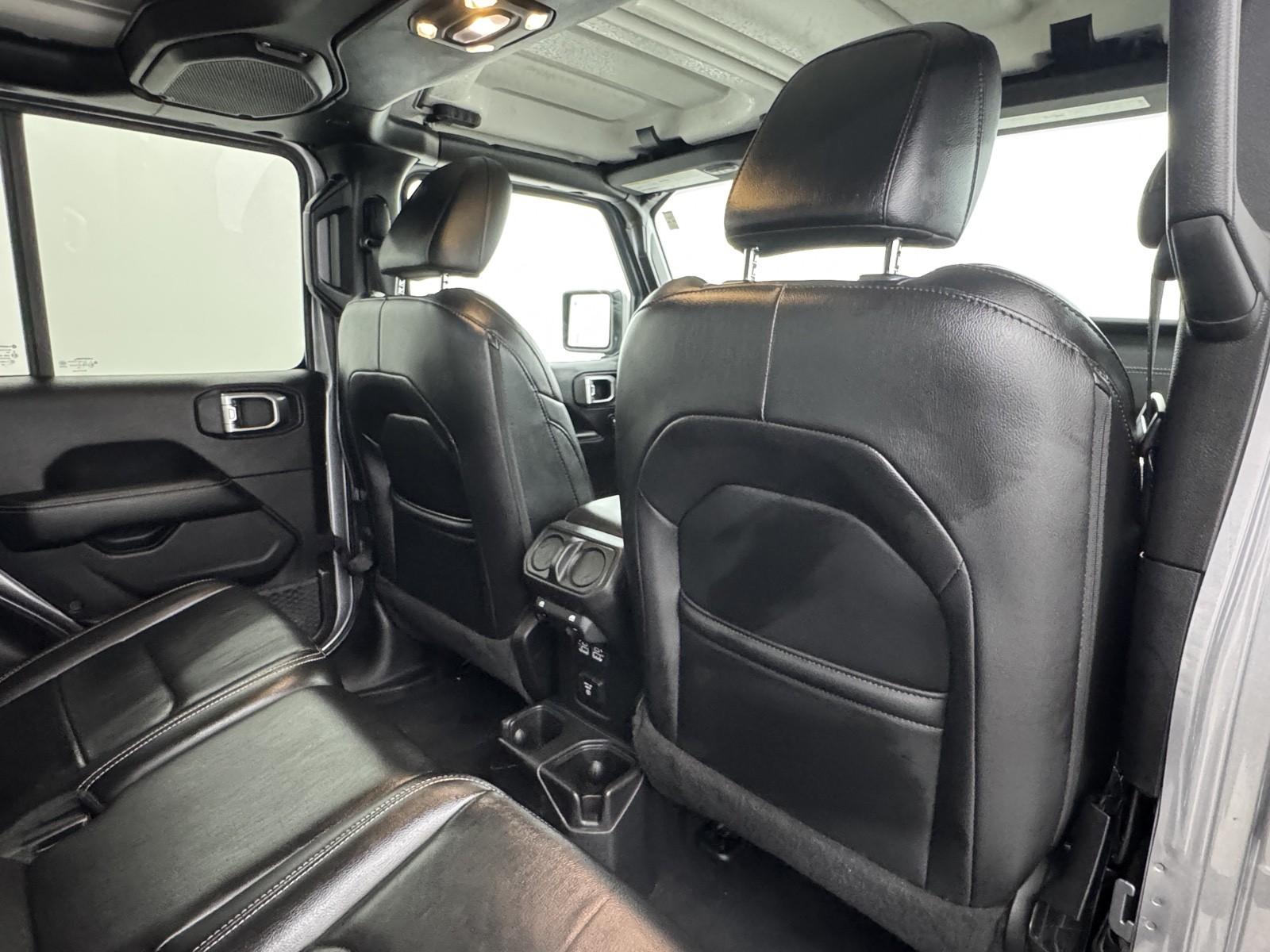 2020 Jeep Gladiator Overland photo 53
