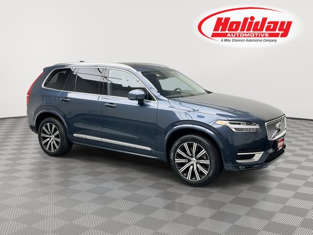 2023 Volvo XC90 Plus's photo