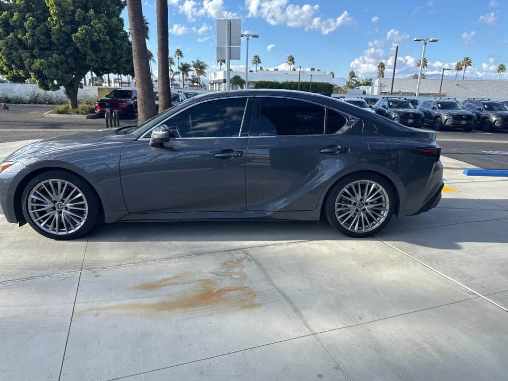 2024 Lexus IS 300 photo 14
