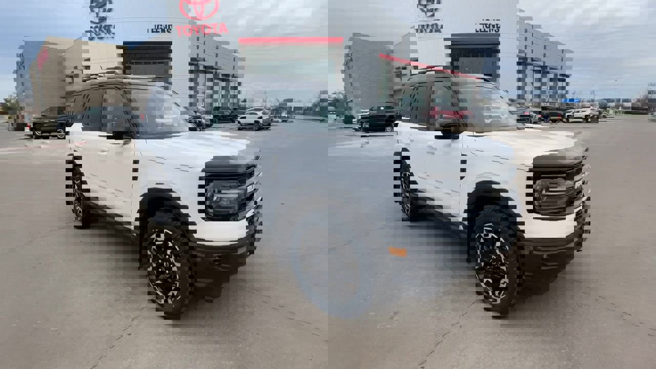 Used 2021 Ford Bronco Sport Outer Banks with VIN 3FMCR9C60MRA66346 for sale in Kansas City