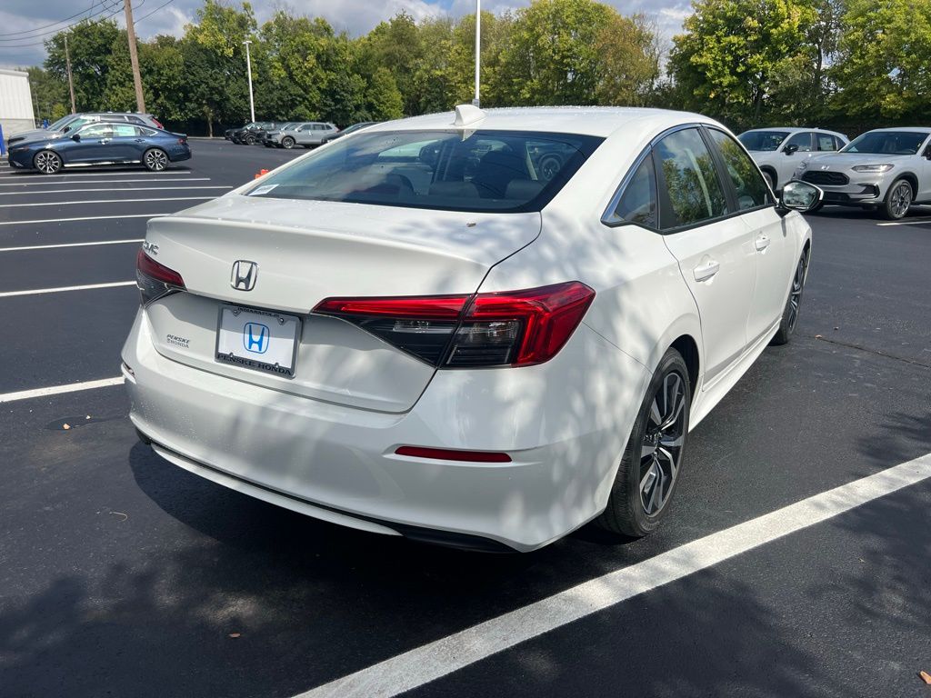 2024 Honda Civic EX photo 5