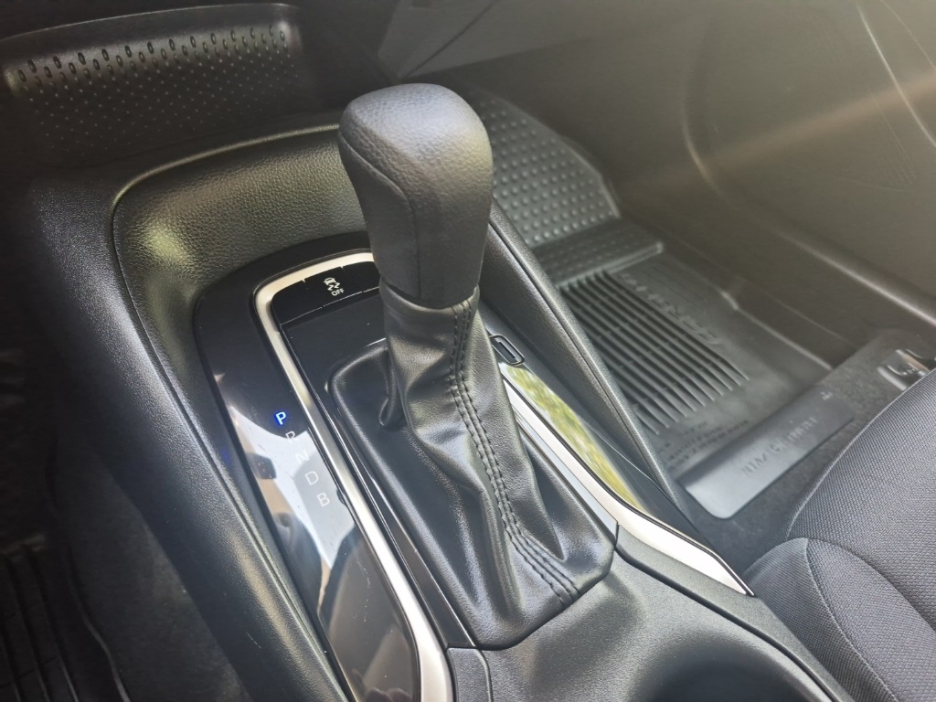 2024 Toyota Corolla LE photo 18