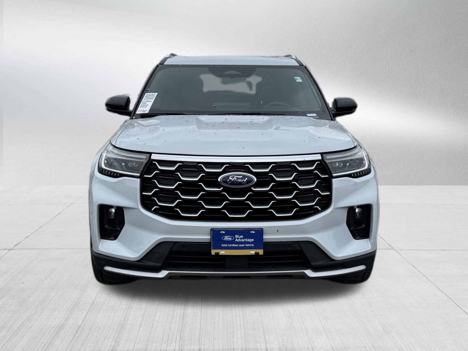 2025 Ford Explorer Platinum photo 2