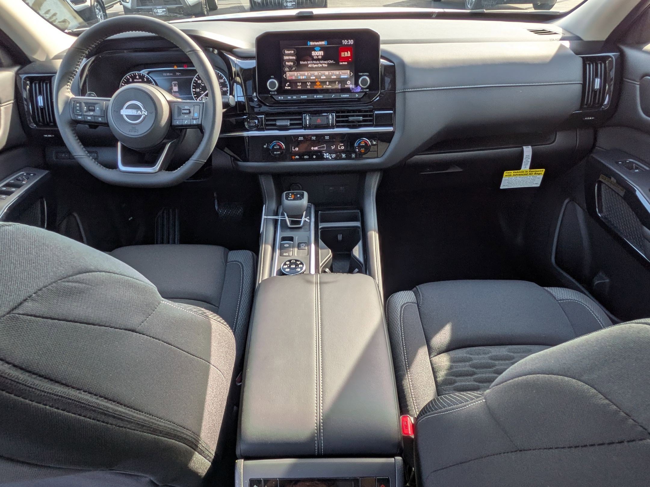 2025 Nissan Pathfinder SV photo 19