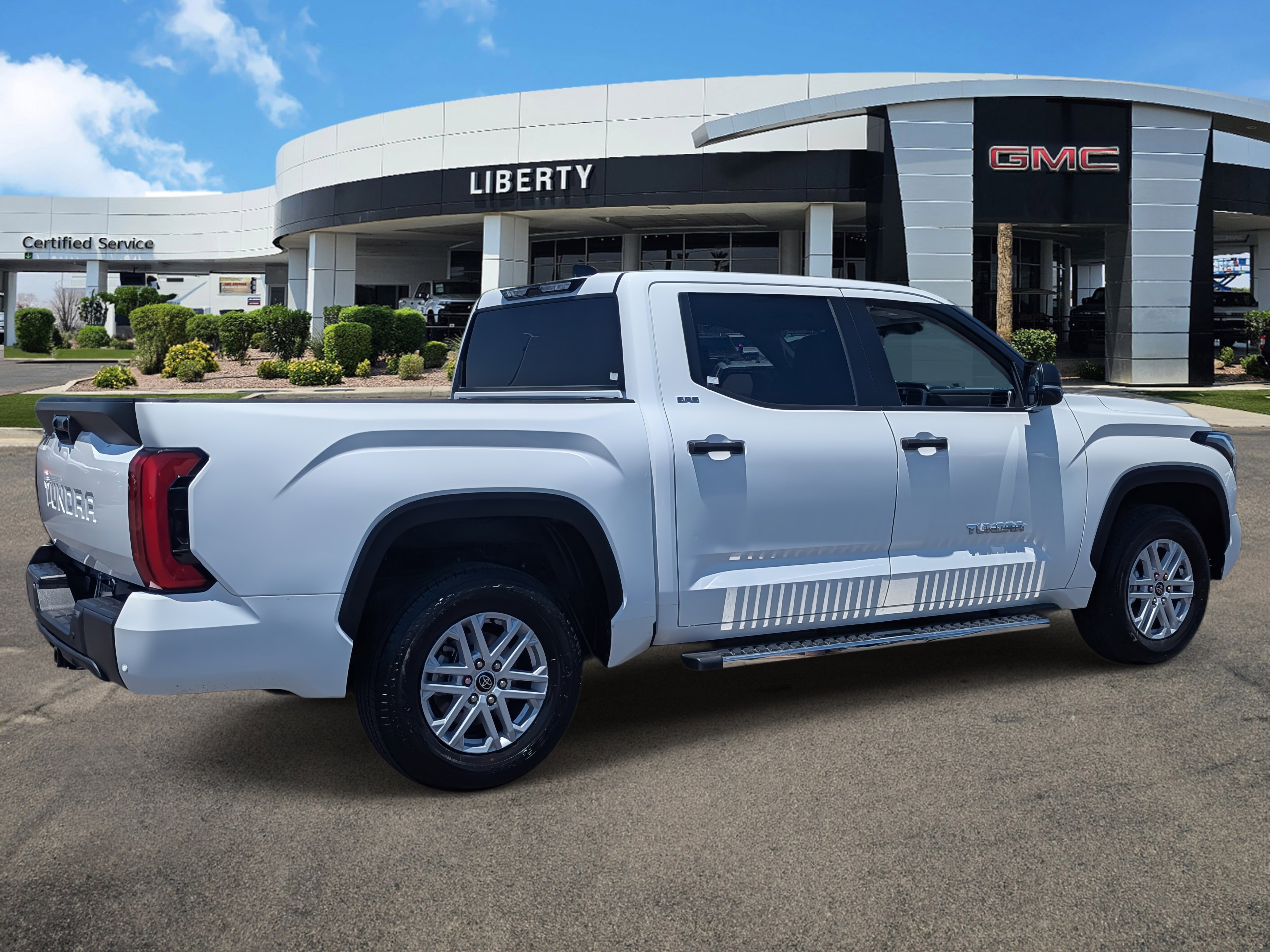 2022 Toyota Tundra SR5 photo 3