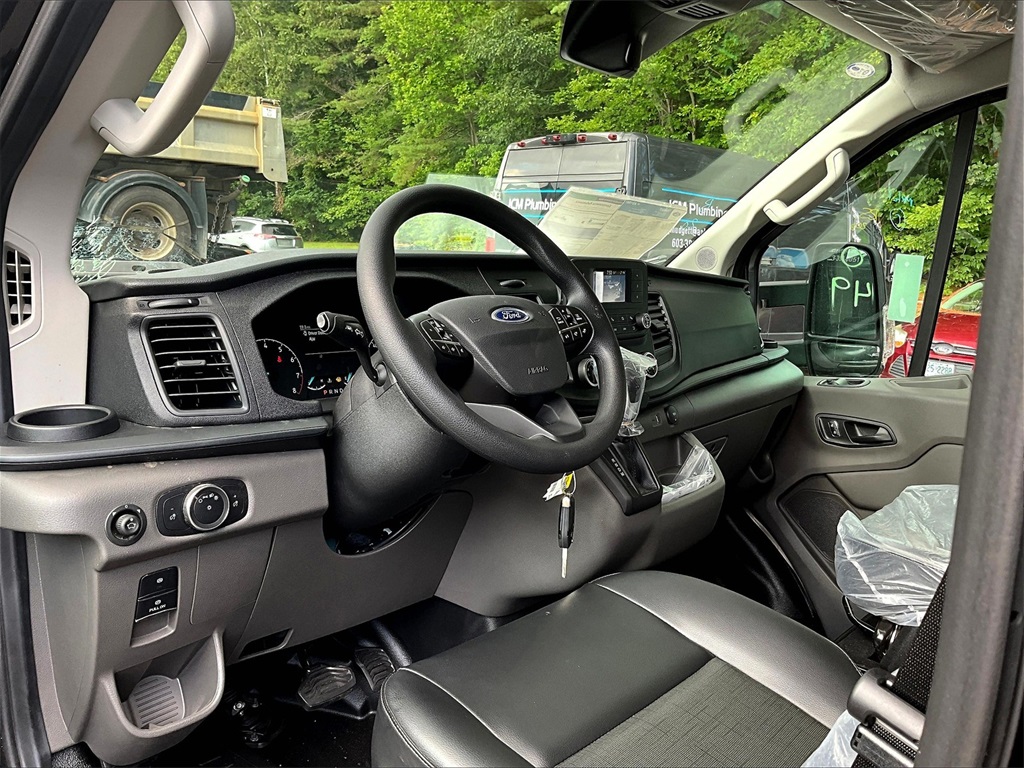 2025 Ford Transit photo 6