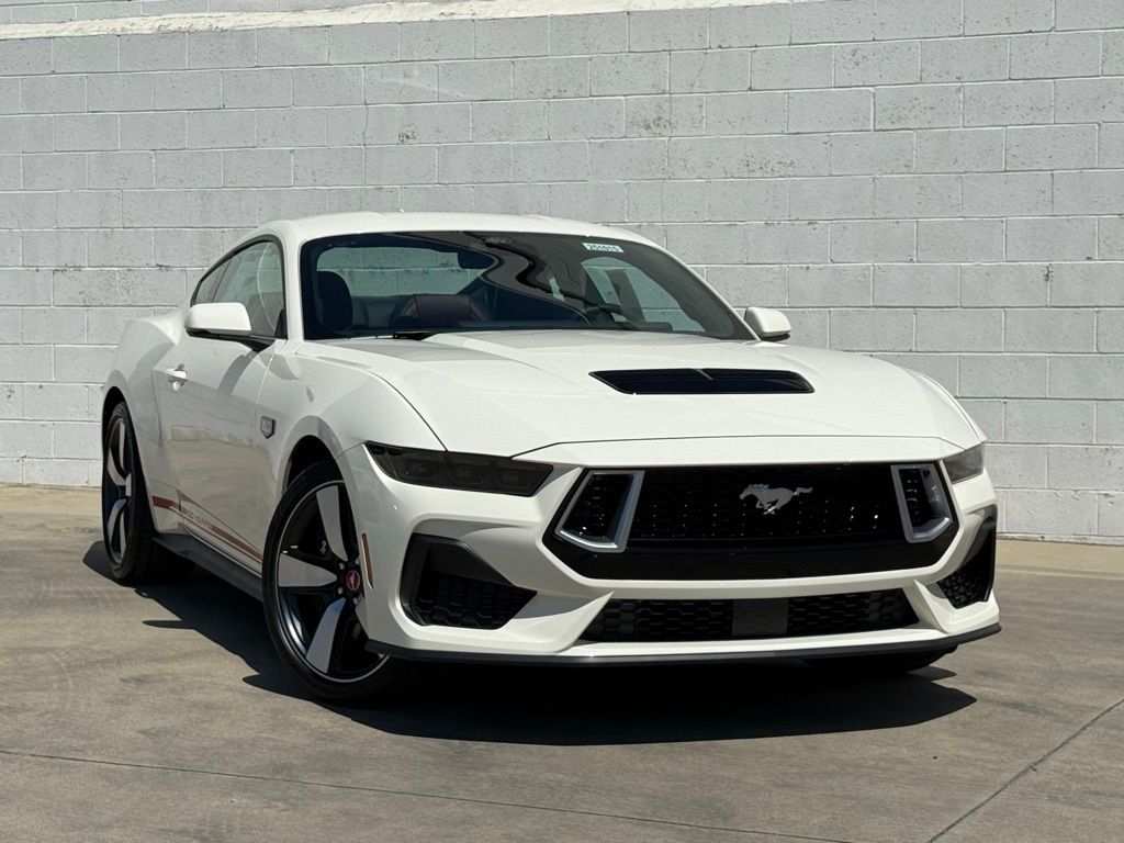 2025 Ford Mustang GT Premium photo 2