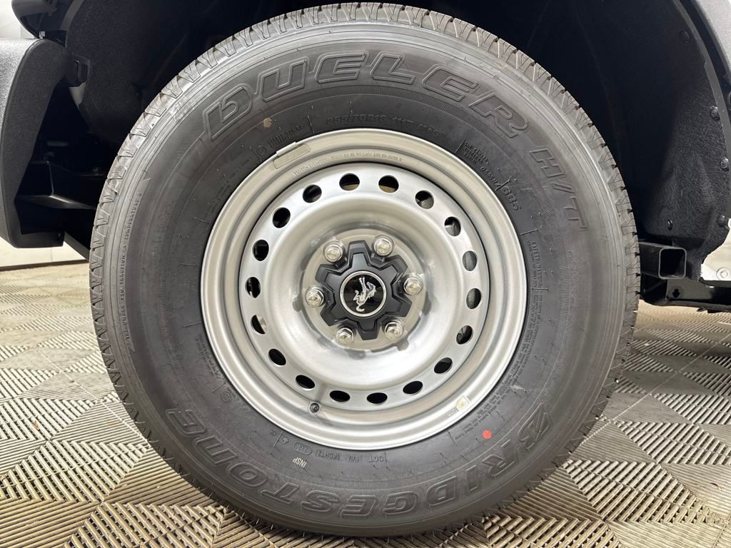 2025 Ford Bronco Base photo 10