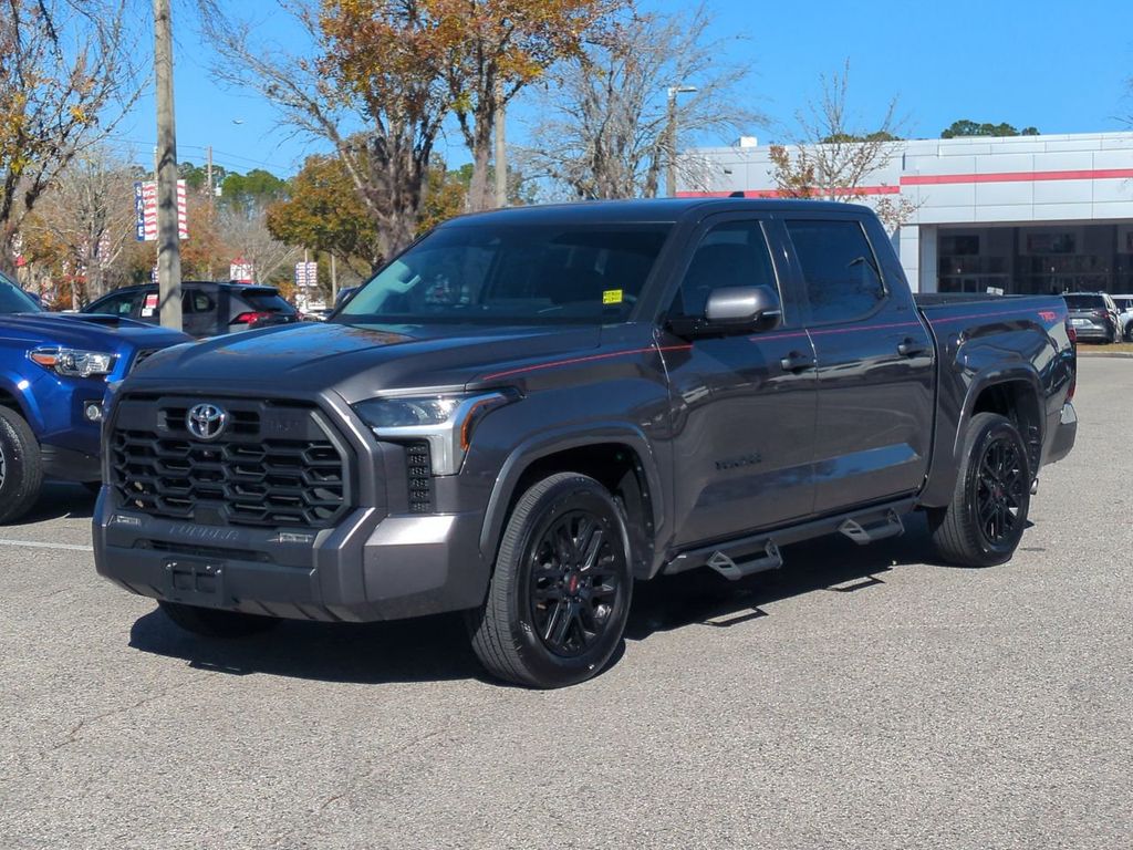 2023 Toyota Tundra SR5's photo