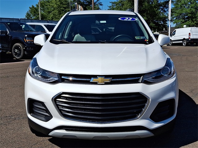 2022 Chevrolet Trax LT photo 2