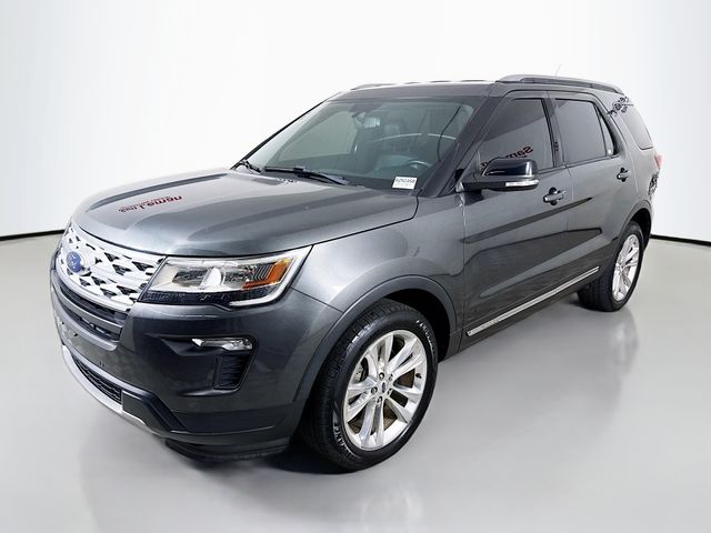 2018 Ford Explorer XLT photo 2