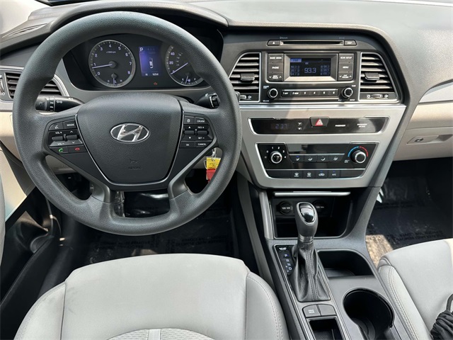 Used 2015 Hyundai Sonata SE with VIN 5NPE24AF5FH246788 for sale in Leesburg, VA