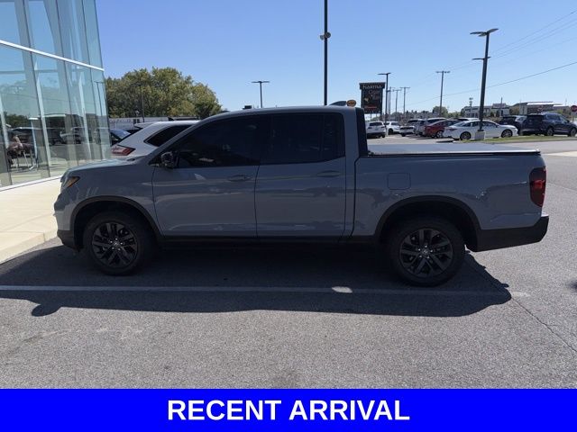 2024 Honda Ridgeline Sport photo 2