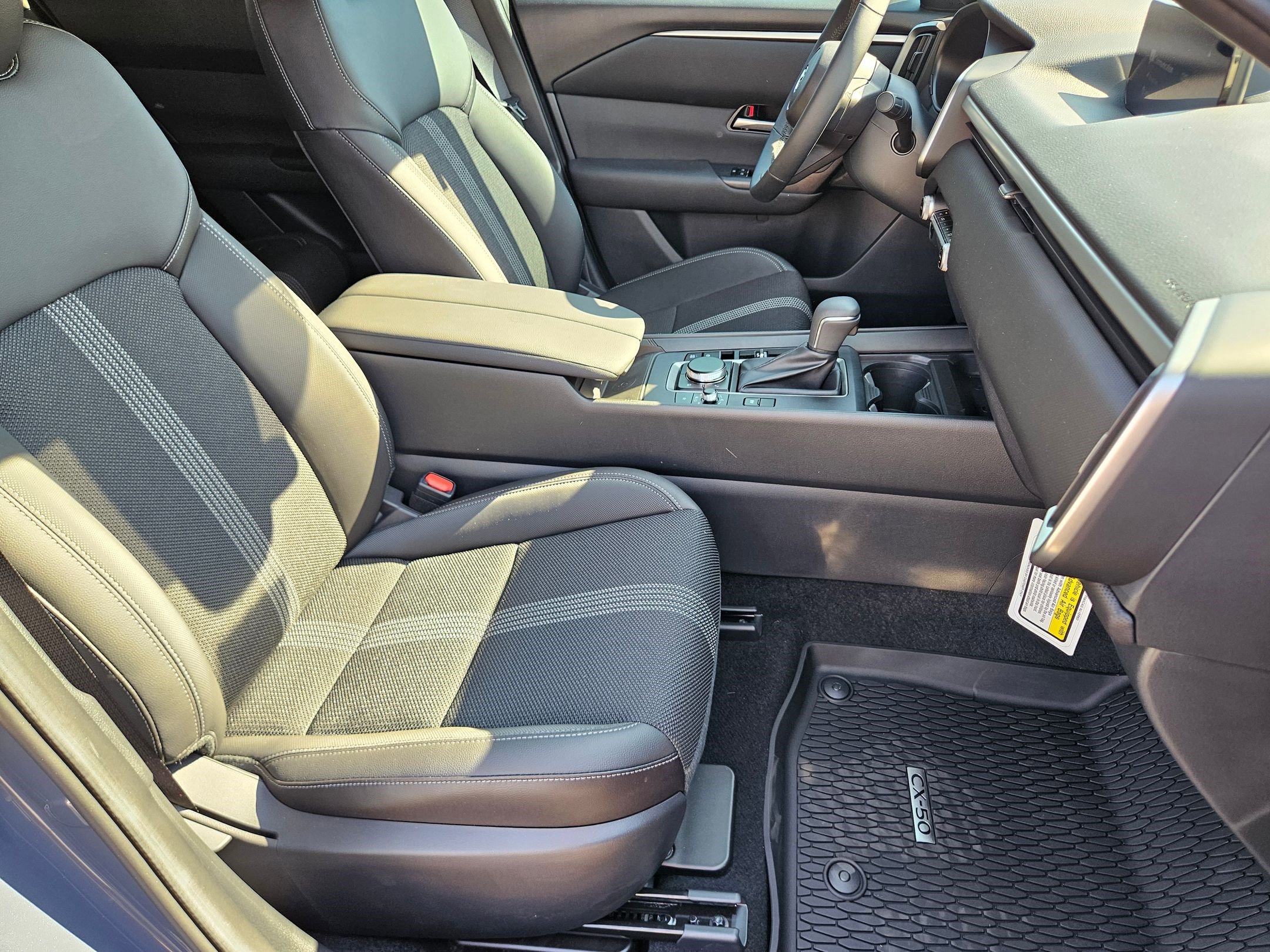 2025 Mazda CX-50 Preferred photo 18