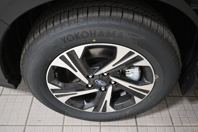 2025 Subaru Crosstrek Premium photo 11